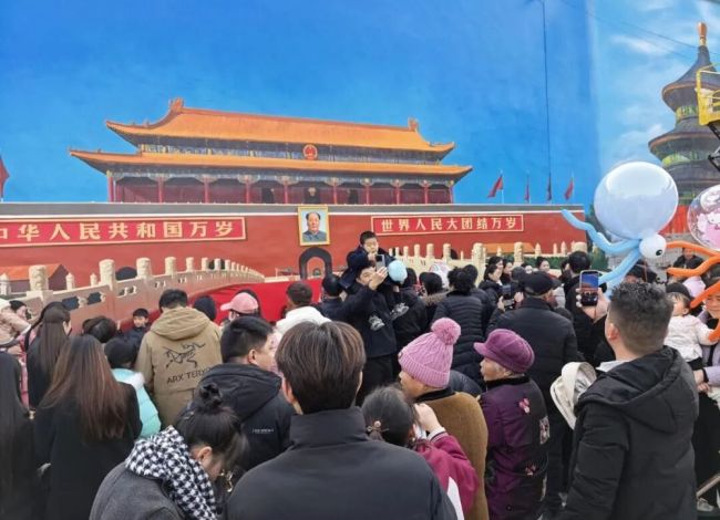 画家吴承言妻子讲述他们的爱情故事 笔墨寄情绘初心