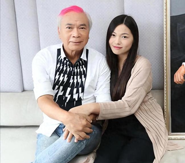 李隆基与小36岁女友分手