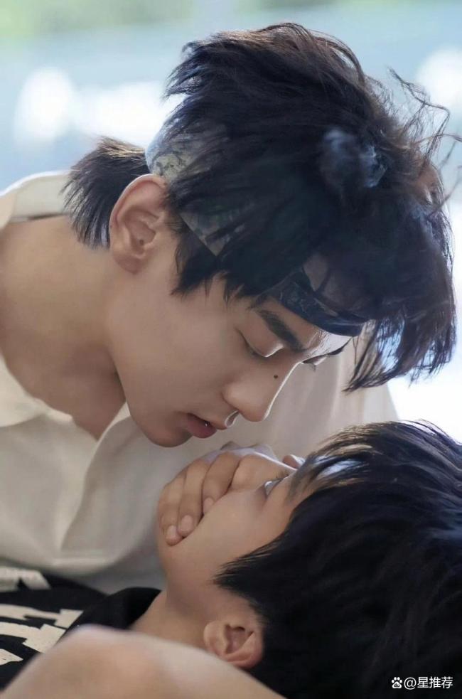 微博之夜四大才子瞻望 梓渝田栩宁断层领跑