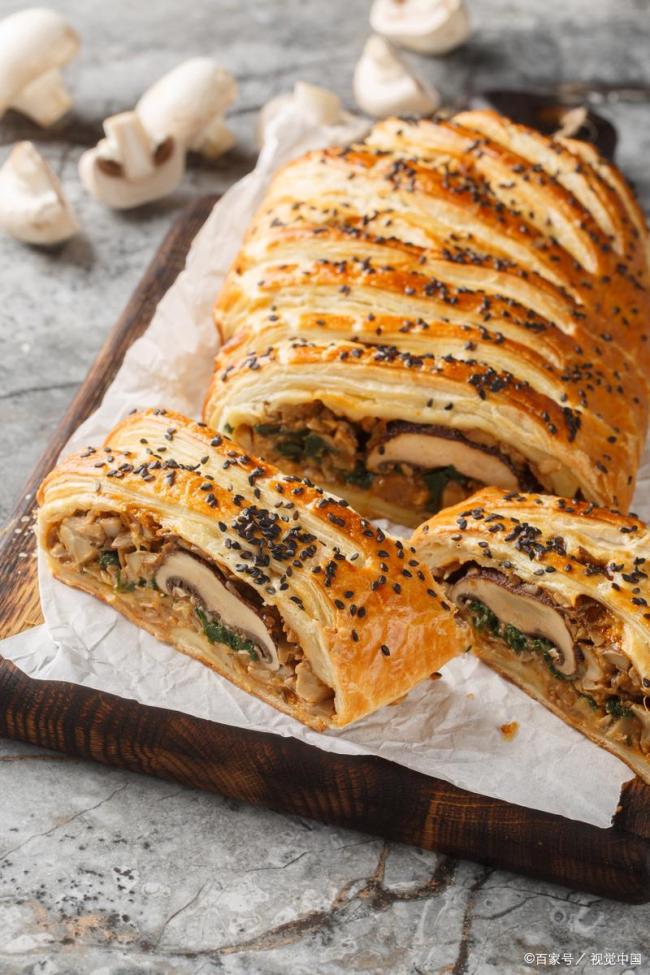 麦当劳海外爆堡来了 限时甜咸盛宴