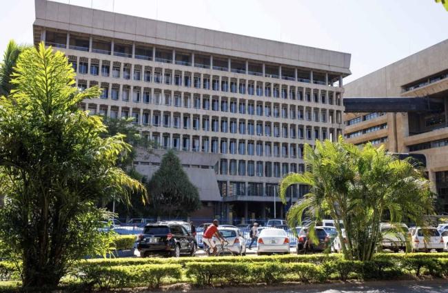 非洲首个！中资矿企用人民币缴税费