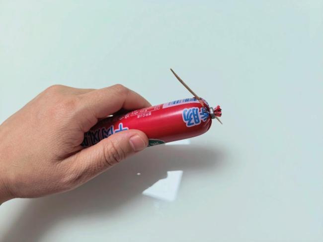 终于学会了火腿肠的正确打开方式 优雅开肠技巧