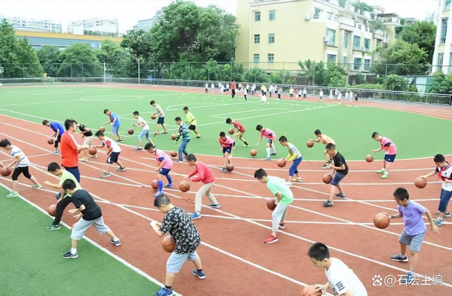 评论员：孩子教育要回归“五育并举”