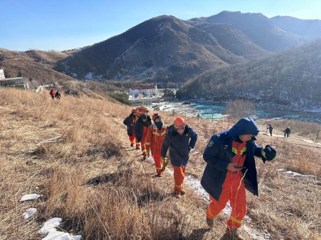 元旦假期，北京消防救助10名被困者 低温救援彰显英勇本色