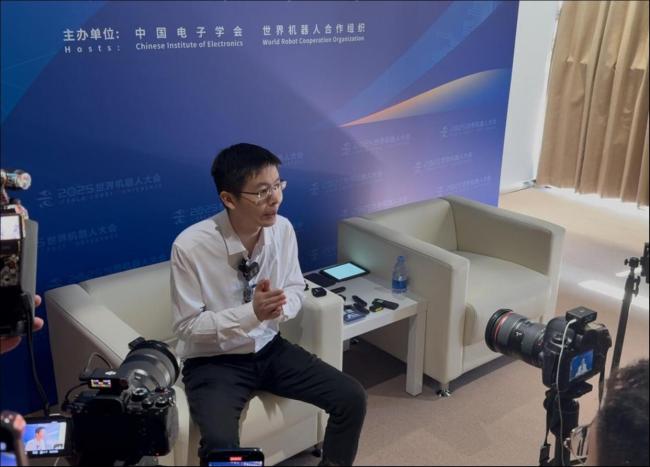 王兴兴辟谣上市绿色通道暂停