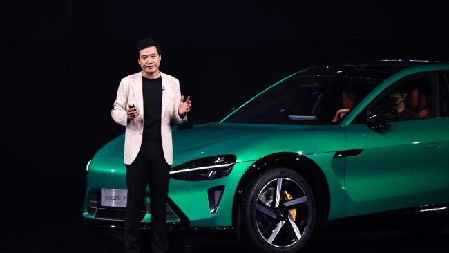 雷军新年首播确认汽车业务降速