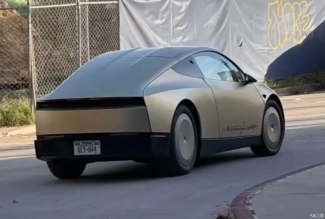 特斯拉Cybercab今年量产 无人驾驶新纪元