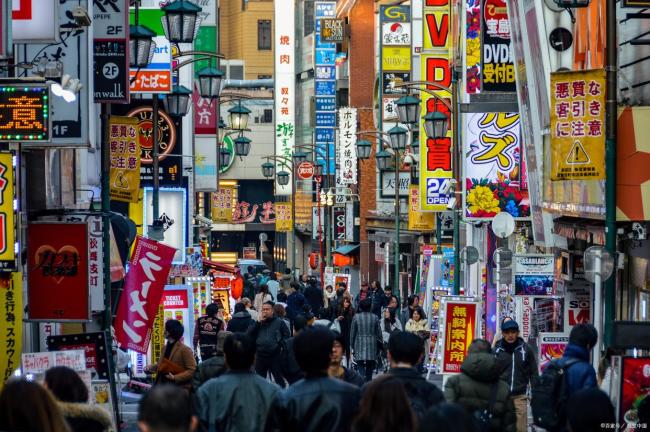 日本的“中国依存症” 游客消失冲击零售业