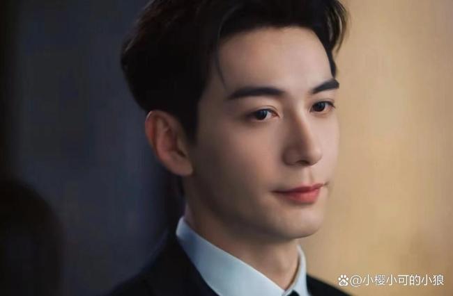 陈星旭卢昱晓在谈一种很新的恋爱 三重身份戏中戏