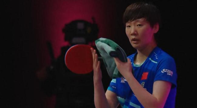 王曼昱气势如虹!连轰2个3-0横扫对手,晋级WTT冠军赛8强 技术边界再定义