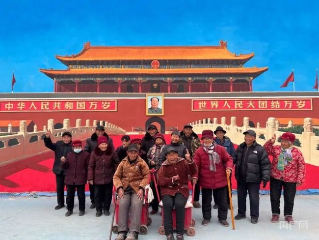 村头“天安门”墙绘为何成热门景点