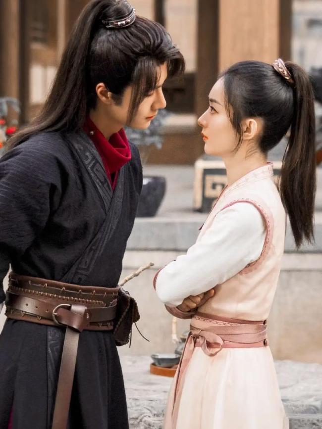 赵丽颖果真不是在演笑剧吗 农村题材笑剧感拉满