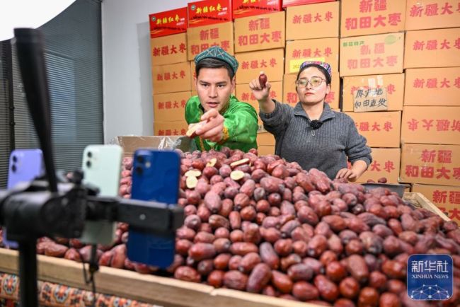 新春“疆”味浓 云端快车道助农增收