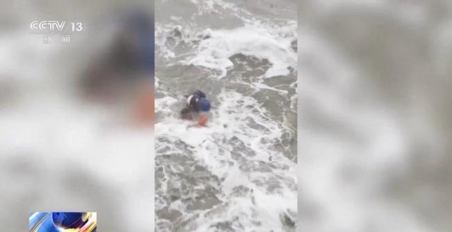 13岁女孩冰窟救人被通报表扬 凡人微光点亮星河