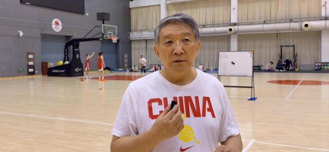 中国女篮最新训练画面出炉，刘禹彤首次入选 新时代阵容启航