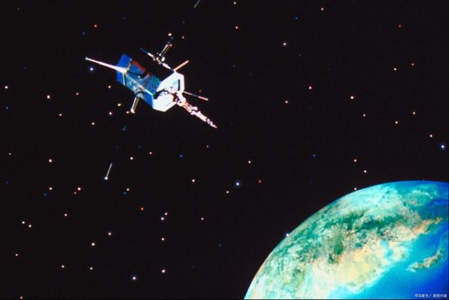 低轨卫星成为各国必争之地 太空经济核心区争夺战