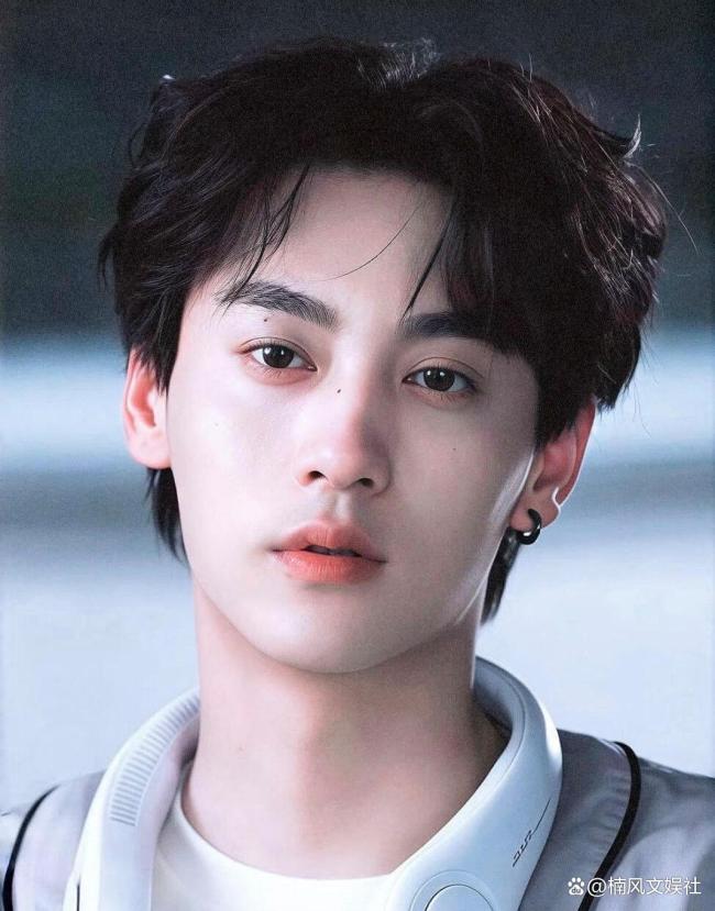 微博之夜网传名单 梓渝断层领先登顶