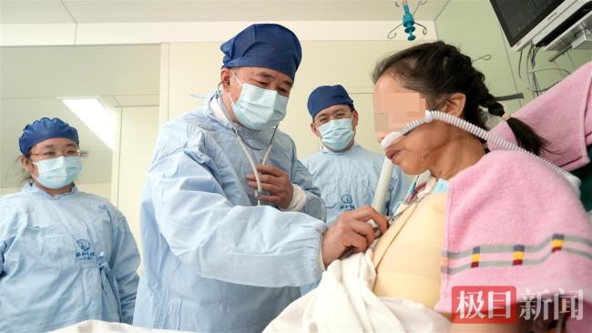 武汉协和医院实现小切口换心 全球首例微创心脏移植