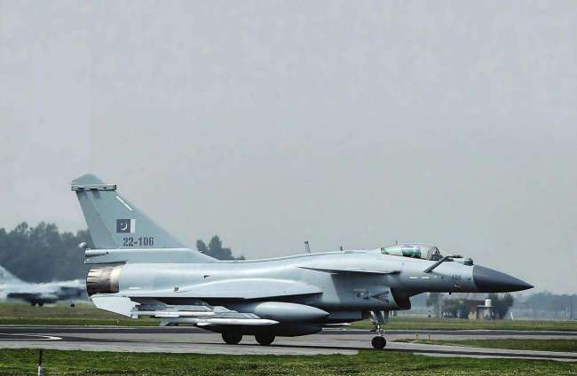 歼10C空战零损失击落多架战机巴铁飞行员赞不绝口打破阵风神话(图1)