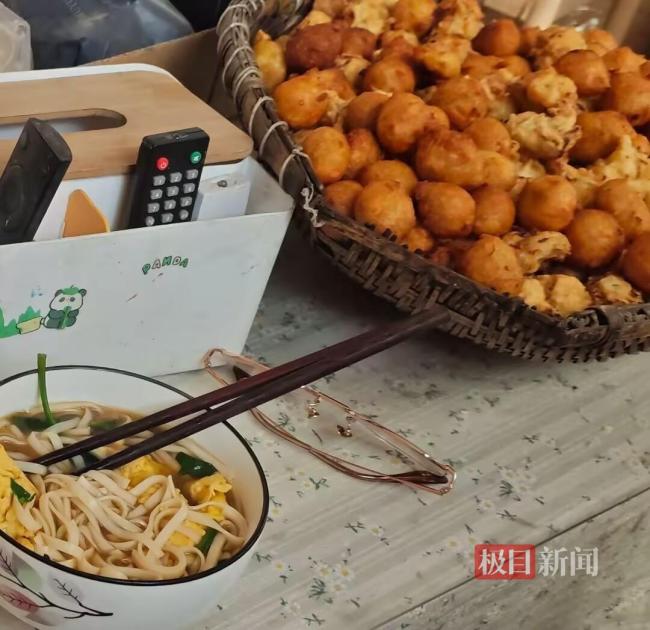 千万网红李福贵家人全力支持其事业 孝顺与善良赢得认可