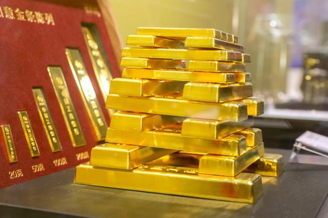 金价飙升，黄金成普通人理财首选 阶梯式变现锁定收益