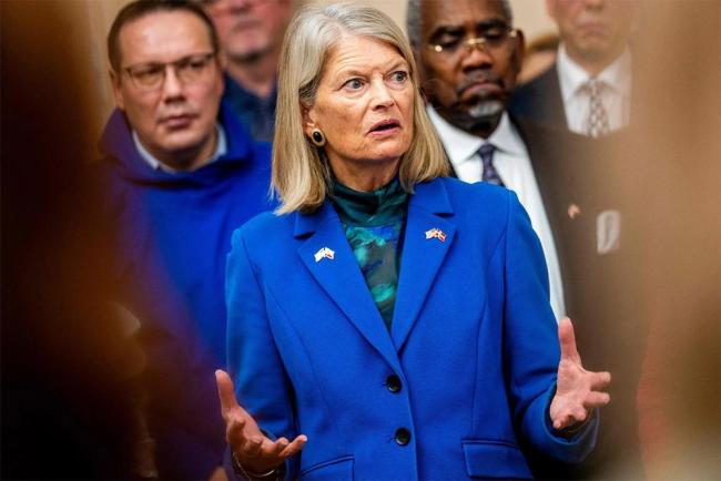 特朗普强硬表态，阻挠美国利益者将面临关税威胁，格陵兰岛成焦点争端