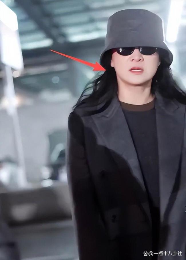 43岁贾玲近况曝光 转型导演再出发