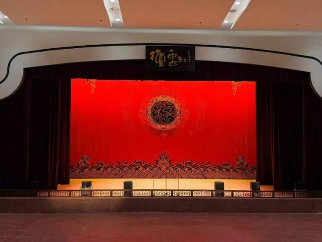 郭德纲透露上海德云社装修完工 开业在即引发期待