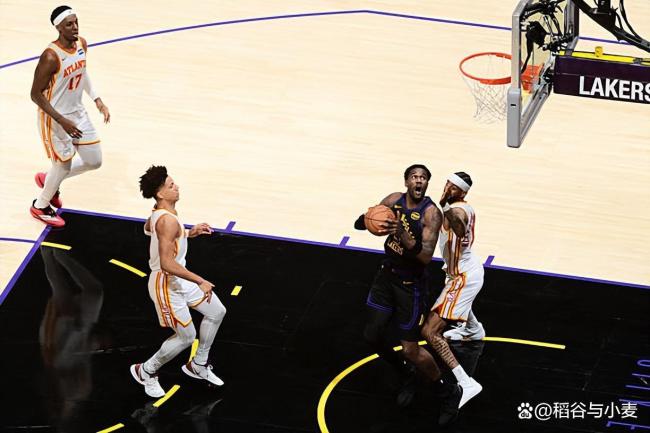 奈何评价湖东说念主中锋艾顿对阵猛龙的施展 历史级高效献艺