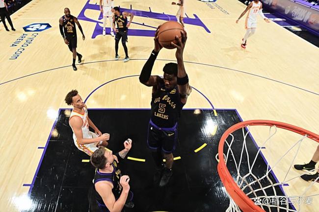 奈何评价湖东说念主中锋艾顿对阵猛龙的施展 历史级高效献艺