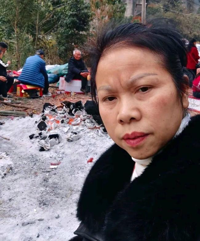 阿姨重新“养自己”获赞近千万 温暖文字治愈人心