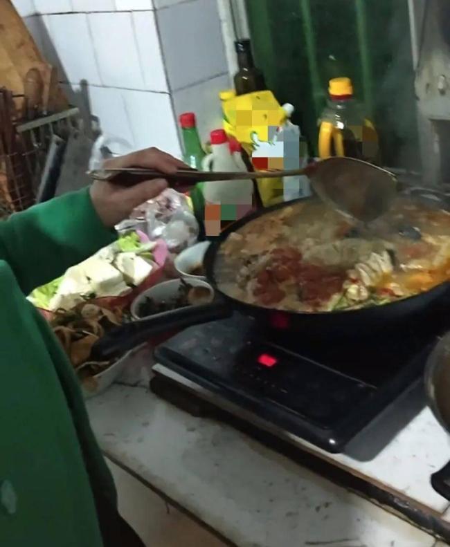 阿姨重新“养自己”获赞近千万 温暖文字治愈人心