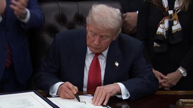 伊朗致电中方求援后，特朗普最后一刻叫停，美国休战伊朗了？ 中东局势突变引发关注