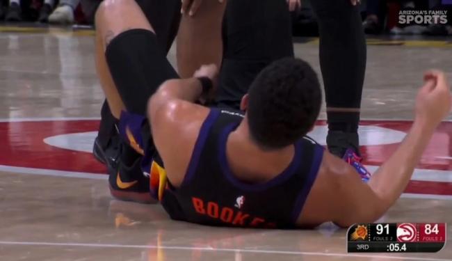 布克受伤对太阳队影响有多大 从领先到落败