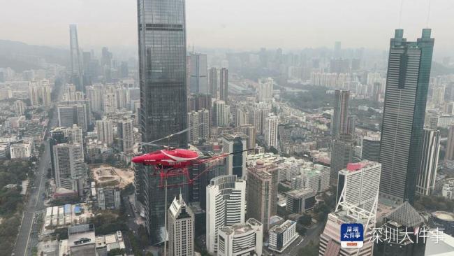 深圳消防无人机出水高度突破300米 空中接驳技术显威力