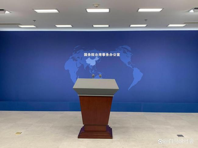 民进党炒作大陆威胁 国台办警告后果自负 岛内政局动荡加剧