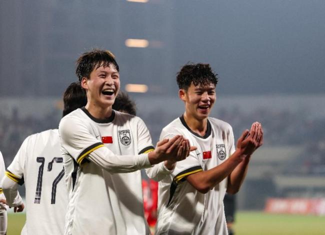 中国足球仍在低谷中坚捏攀高 U23亚洲杯挺进决赛