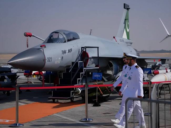 500架巨额订单！巴基斯坦出口“枭龙”赚的钱，中国会有分成吗？ 合作初衷已背离