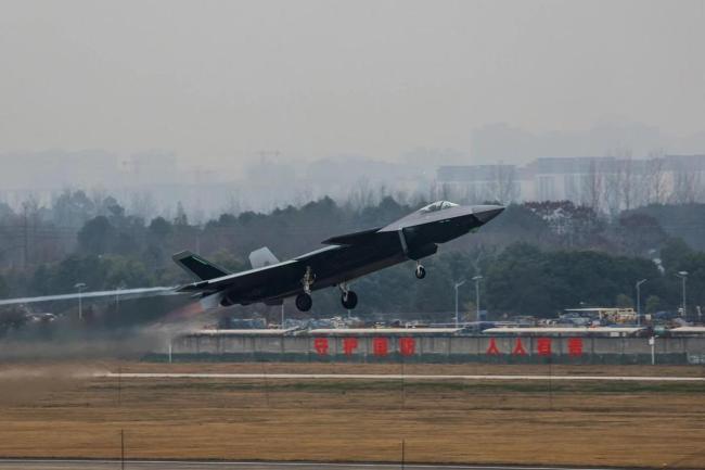 黄皮歼20A密集试飞释放何种信号 展示中国航空实力