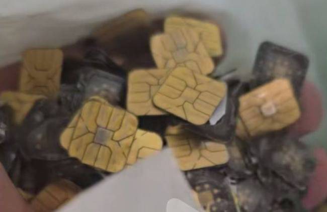2吨SIM卡炼191克黄金利润率仅5% 电子废料“炼金热”兴起