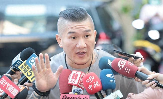 馆长称绿营社媒留言区骂声一片 网络影响力低迷