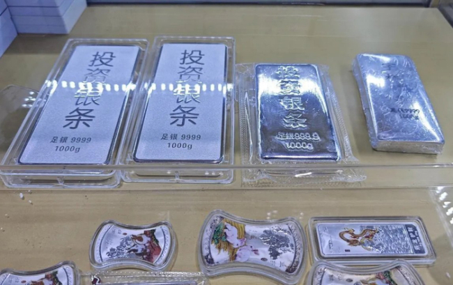 水贝金饰克价较月初已涨174元