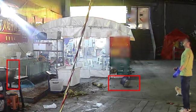 喂流浪猫男子称无意的善举换来福报 善行躲过一劫