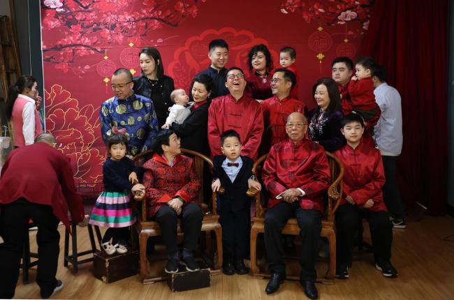 年节经济涌动消费新潮流 多样消费点亮新春