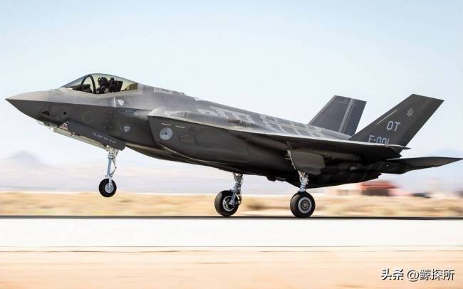 芬兰总统曝美方黑料，特朗普连夜下令，欧洲成替罪羊 达沃斯论坛变霸权秀场