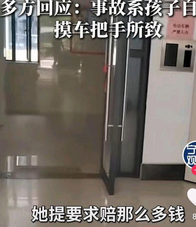 武汉男童小区内被撞身亡 悲剧引发安全讨论