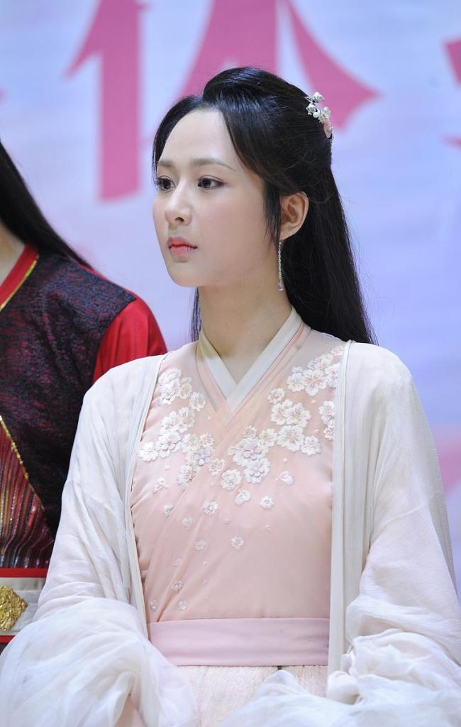 杨紫19岁就拍正剧的含金量 演技转机之路