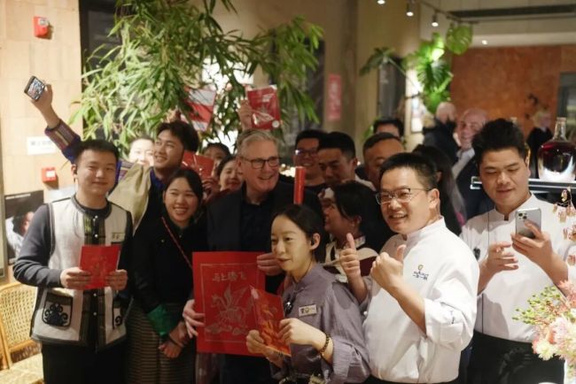 英国首相抵京第一餐菜单曝光 云南风味迎贵宾