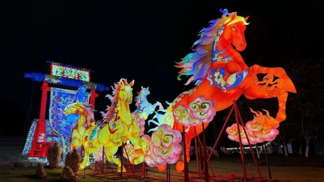 成都国际熊猫灯会2月6日亮灯