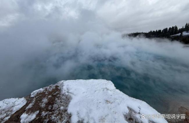 在塔克拉玛干沙漠赏雪 欢娱变化的奇妙景况